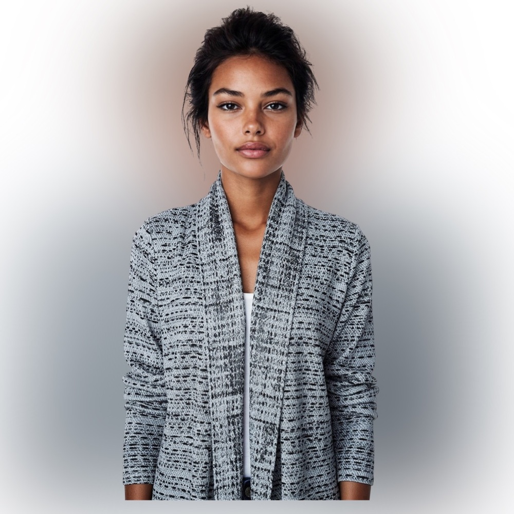 NWT Lularoe Caroline Black and White Printed Open Front Cardigan Size XL